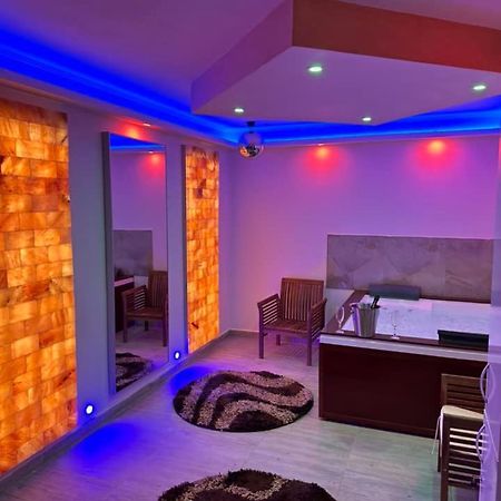 Regim Hotel Hanea Jacuzzi In Camera,Piscina Exterioara Si Sauna Comuna Sibiu Exterior photo