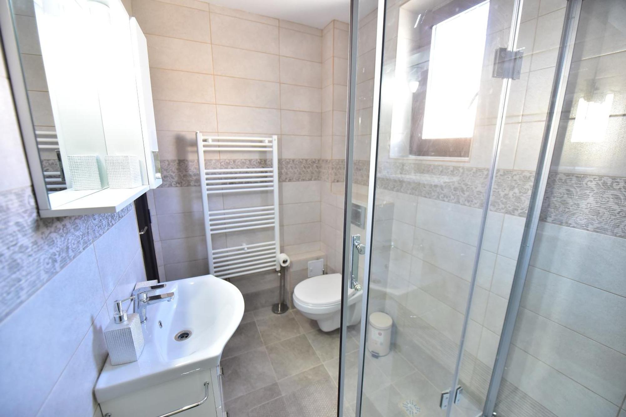 Regim Hotel Hanea Jacuzzi In Camera,Piscina Exterioara Si Sauna Comuna Sibiu Exterior photo